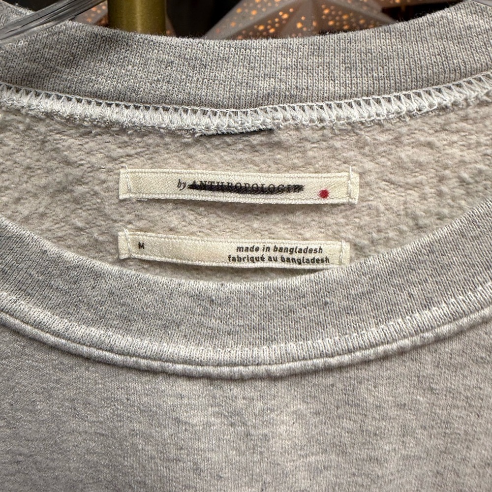 37) NWOT Anthropologie Oversized Dog Graphic Sweatshirt Grey Frenchie minor flaw - Picture 8 of 8